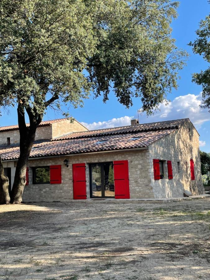 Les Nefliers Gite Cereste Exterior photo